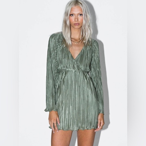 Princess Polly Dresses & Skirts - NWT Princess Polly Green “Cindie” Mini Dress Size 4 Brat Club
